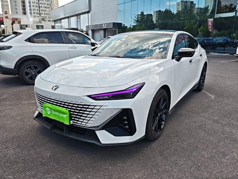 Used CHANGAN UNI-V 2024 1.5T High-Energy Version — 1