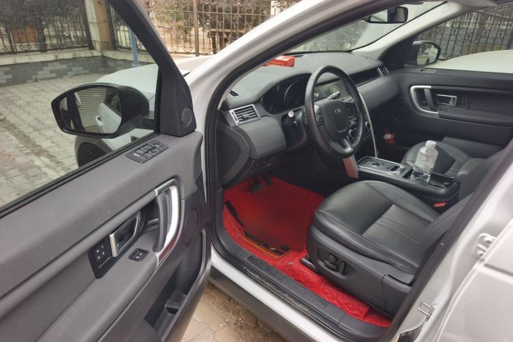 Used Land Rover Discovery Sport 2018 240 PS HSE Version Driver Seat