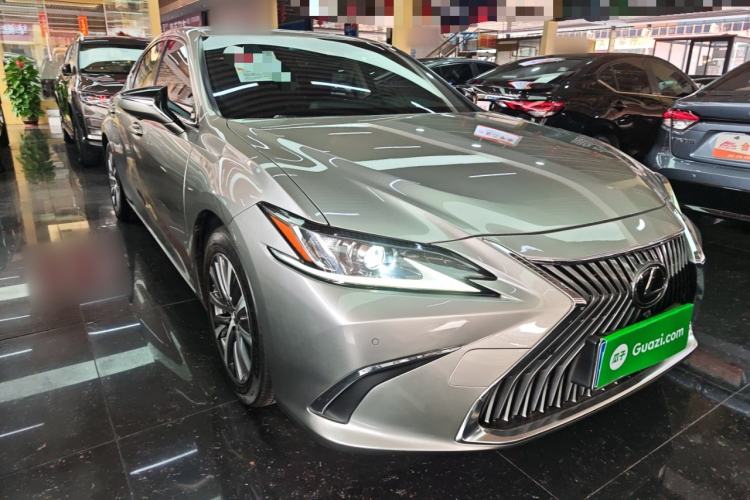 Used Lexus ES 2018 200 Excellence Edition China V Standard
