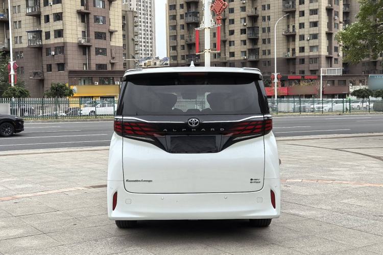 Used Toyota Alphard 2024 Dual-Engine 2.5L Deluxe Edition