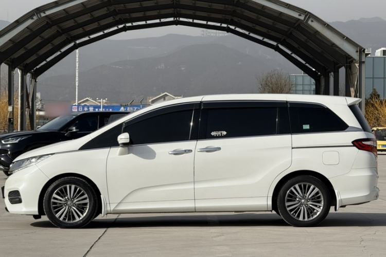 Used Honda Odyssey 2018 2.4L Luxury Edition
