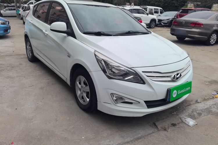 Used Hyundai Verna Ray 2016 1.4L Automatic Leading-Edge GLX