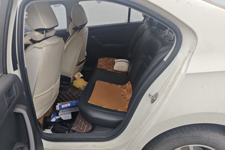 Used Volkswagen Santana 2016 1.6L Manual Fashion Edition