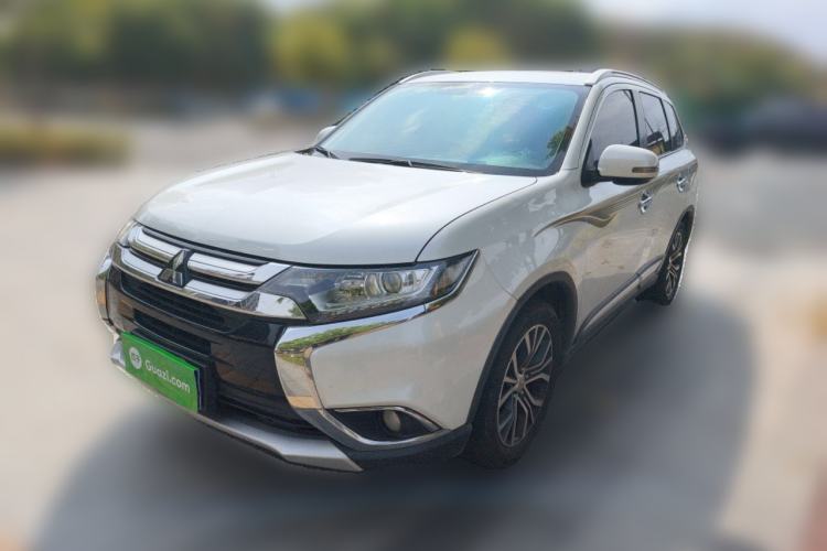 Used Mitsubishi Outlander 2018 2.0L Two-Wheel Drive Glory Edition 5 Seats