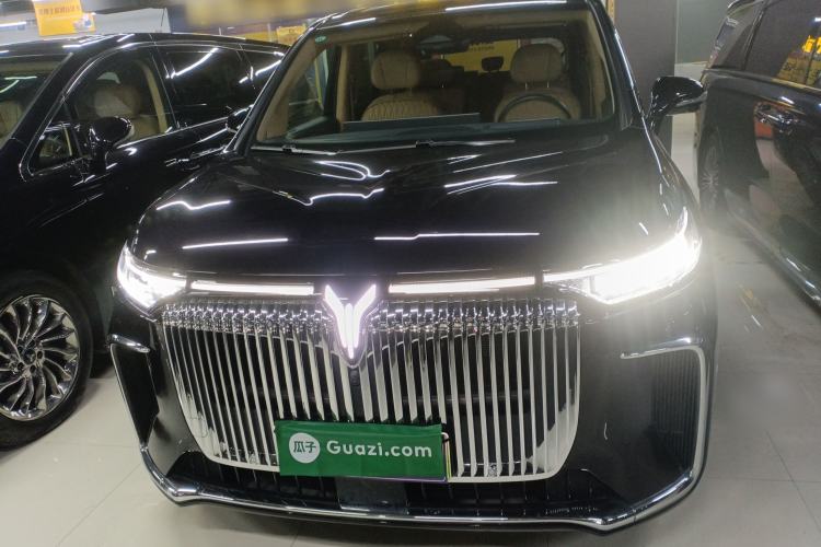 Used VOYAH Dream 2025 PHEV Four-Wheel-Drive Flagship Kunpeng Edition
