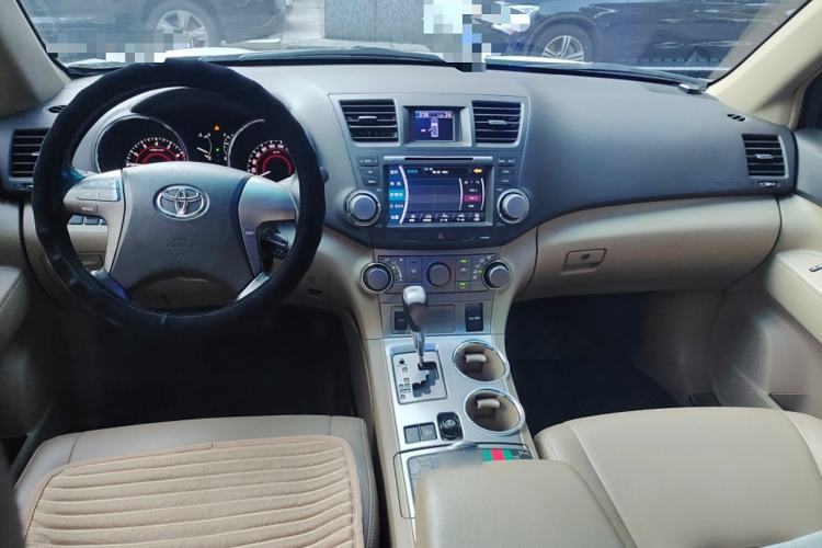 Used Toyota Highlander 2011 2.7L Two-Wheel Drive 5-Seater Sport Edition
