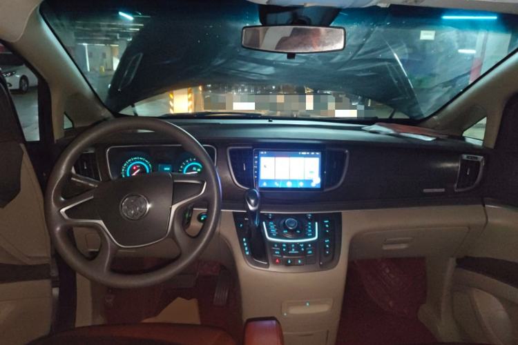 Used Buick GL8 2013 2.4L CT Luxury Business Comfort Edition Center Console