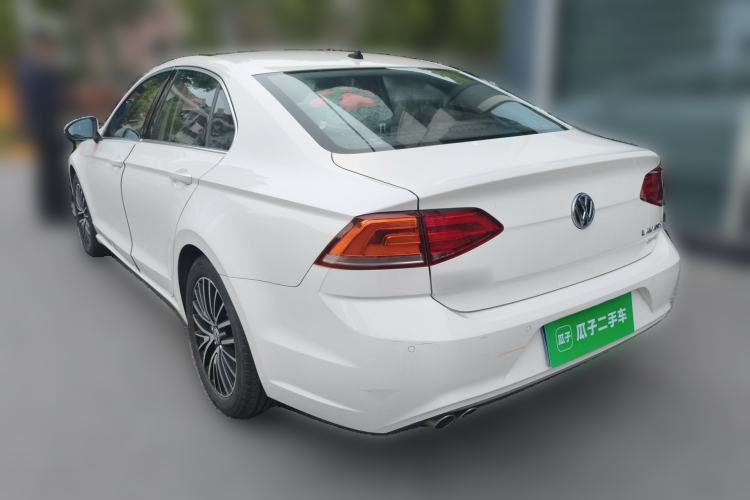 Used Volkswagen Lamando 2017 280TSI DSG Luxury Edition Rear Left 45 Deg