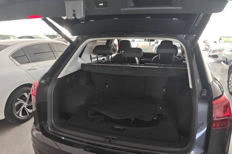 Used Volkswagen Tayron 2020 330TSI Two-Wheel Drive Luxury Smart Connectivity Version Trunk