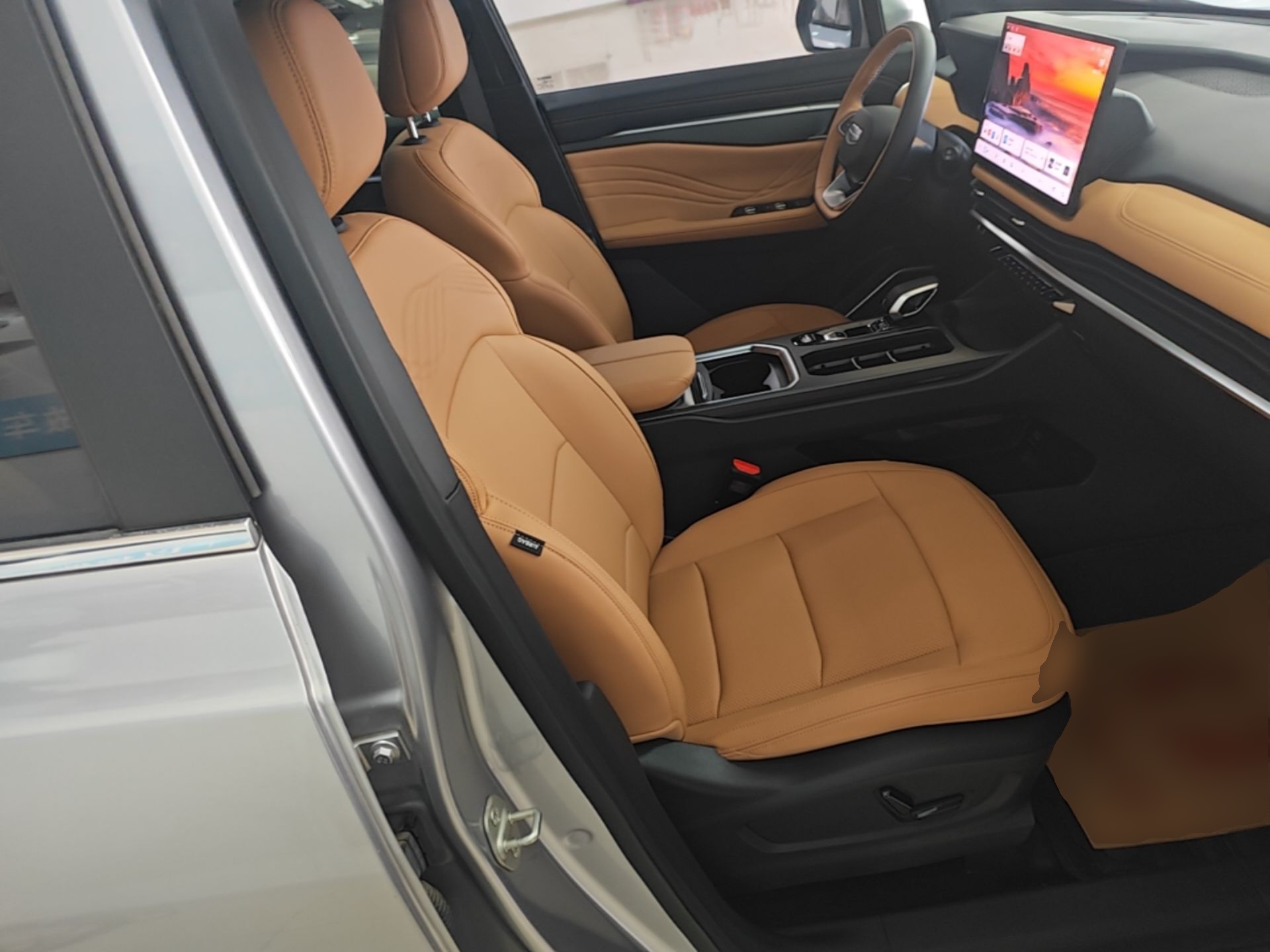 Geely Auto Haoyue L 2026 Model 2.0TD DCT Bliss — снимка 19