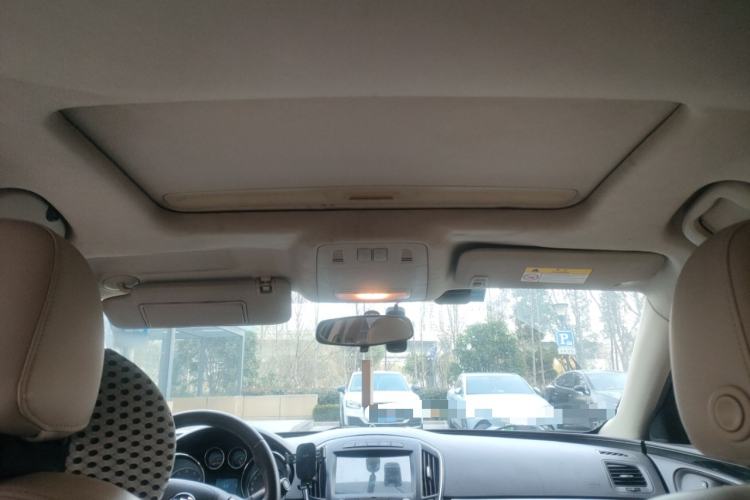 Used Buick Regal 2014 2.0L Leading Fashion Edition Headliner