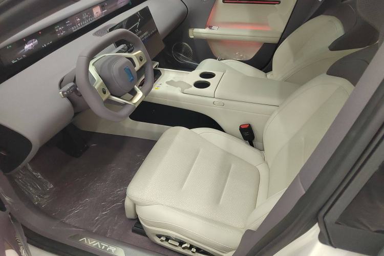 Used Avatr 06 2025 Max All-Electric Version