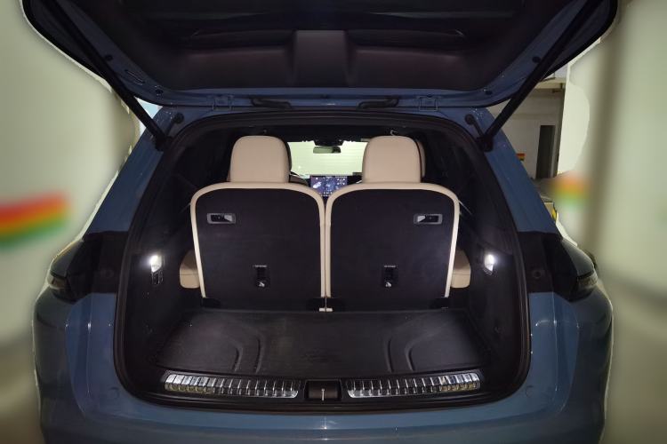 Used Li Auto L8 2023 Pro Model
