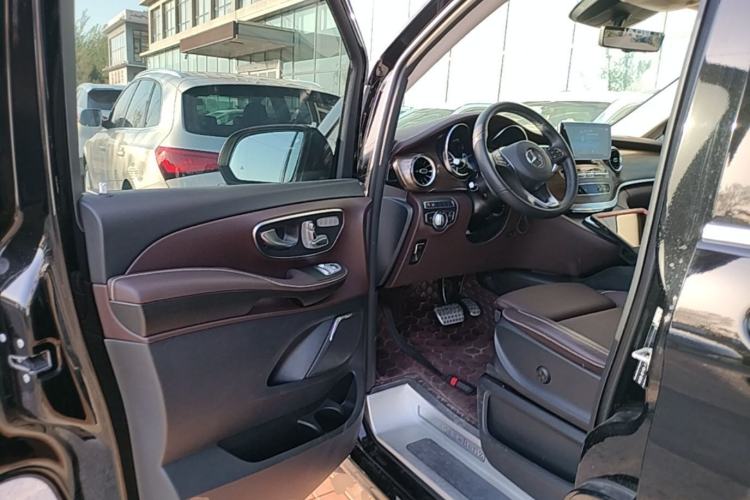 Used Mercedes-Benz V-Class 2022 V 260 L Long Wheelbase Prestige Edition
