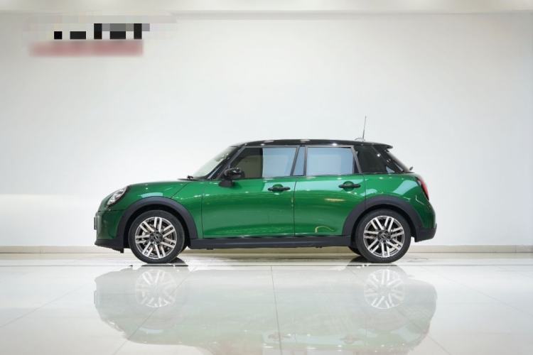 Used MINI MINI 2025 1.5T COOPER Classic Edition Five-Door Version