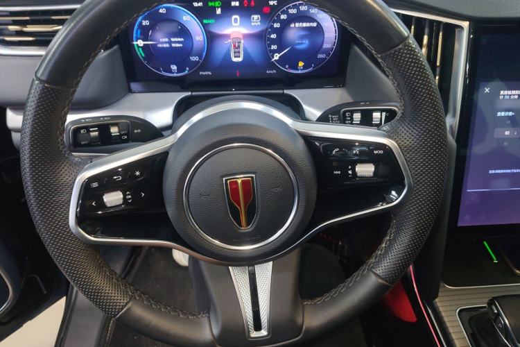 Used Hongqi HS7 PHEV 2024 2.0T PHEV Four-Wheel Drive Flagship Edition 7 Seats
