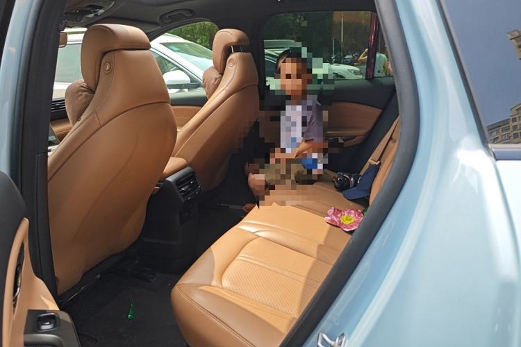 Used Nio ES6 2022 75 kWh Sport Edition Left Rear Seat