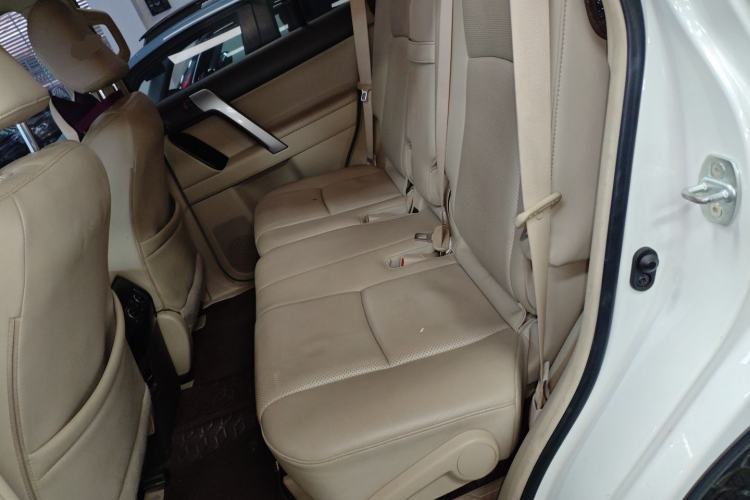 Used Toyota Prado 2017 2.7L Automatic 2700 Gasoline 4x4 7-Seater – Middle East Version Left Rear Seat