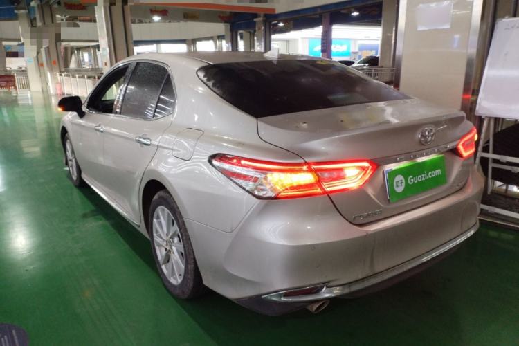 Used Toyota Camry 2023 2.0G Luxury Edition