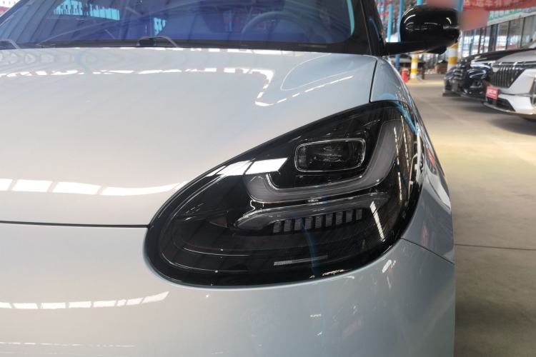 Used Wuling Bingo 2025 410 km Lingxi Deluxe Edition Left Front Headlight