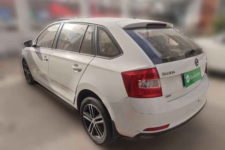 Used Skoda Rapid Spaceback 2016 Revised Version 1.6L Automatic Front-Drive Edition
