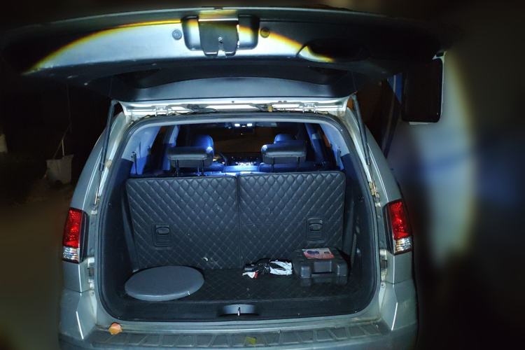 Used Kia Borrego 2008 3.8L Luxury Edition China IV Trunk