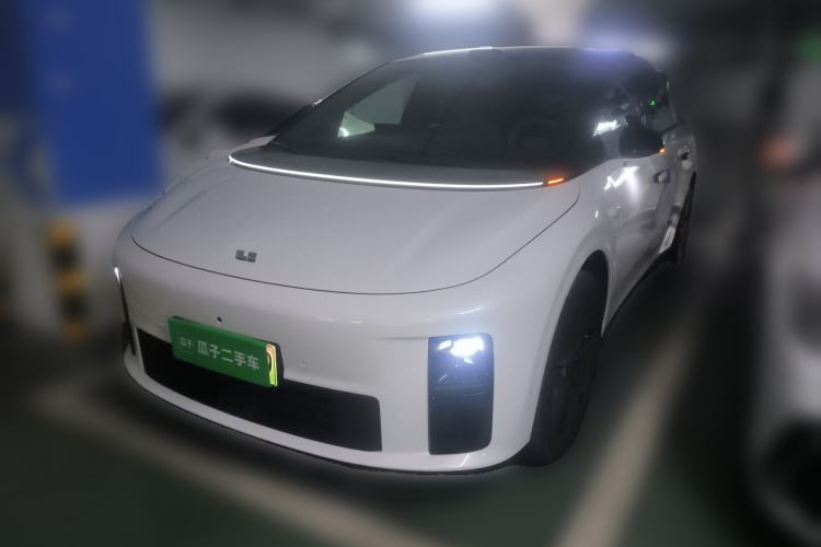 Used Li Auto i6 2025 Model Two-Wheel-Drive Standard Type