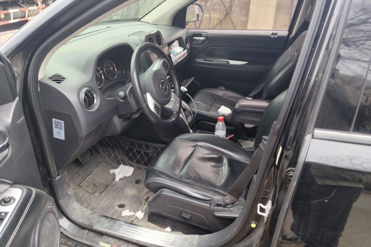 Used Jeep Compass 2014 2.4L four-wheel drive luxury version
