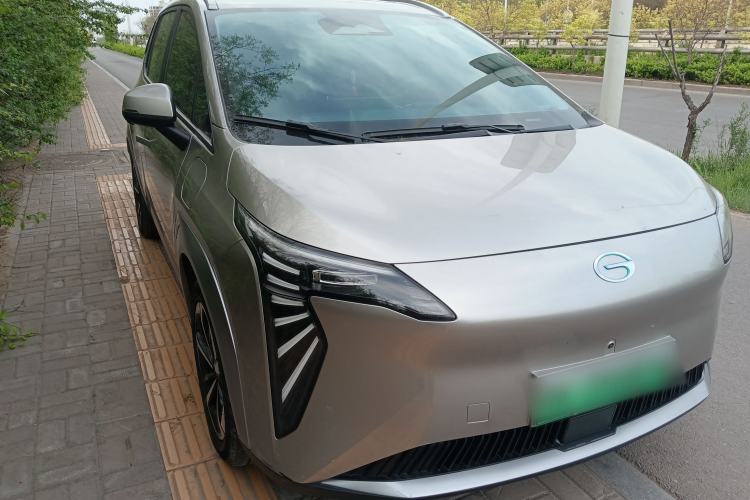 Used AION Y 2024 Younger Star Edition Front Right 45 Deg