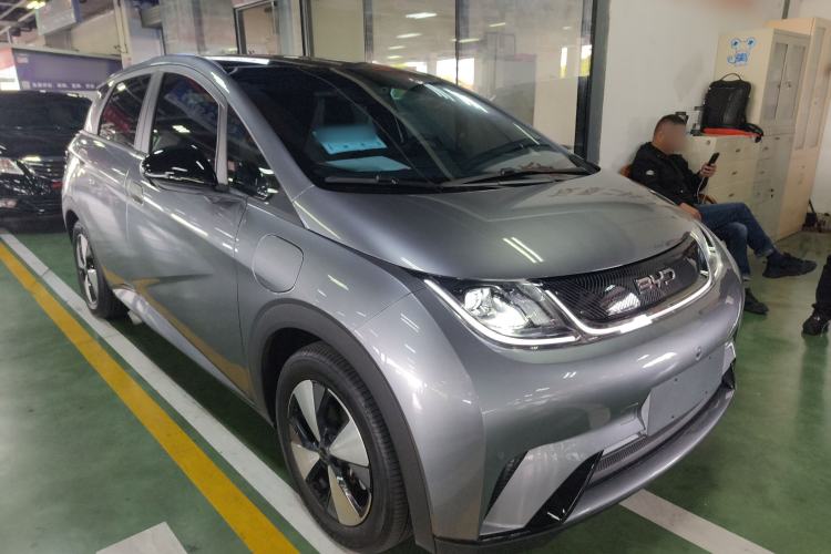 Used BYD Dolphin 2023 420 km Fashion Edition
