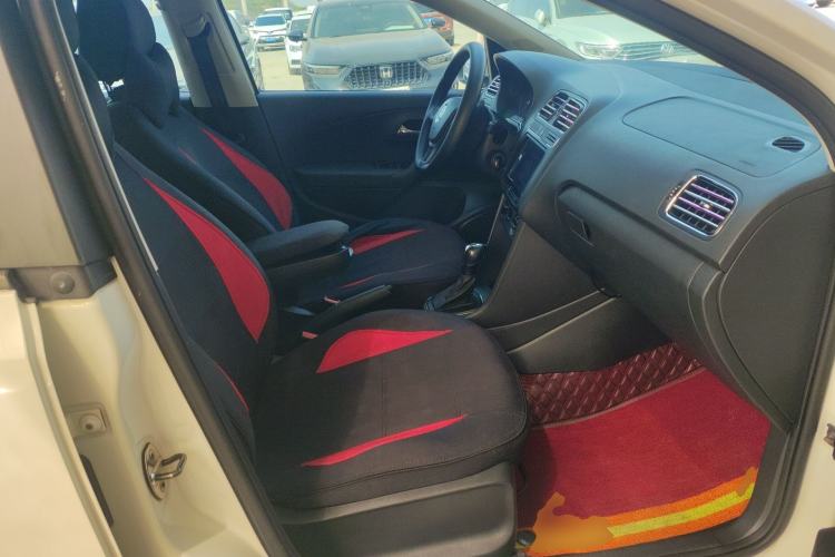 Used Volkswagen Polo 2014 1.4L Automatic Comfort Edition