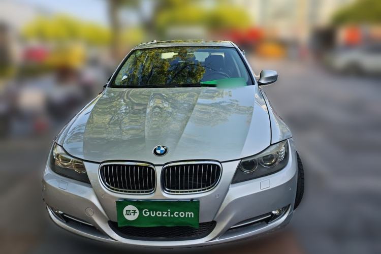 Used BMW 3 Series 2010 320i Luxury Model
