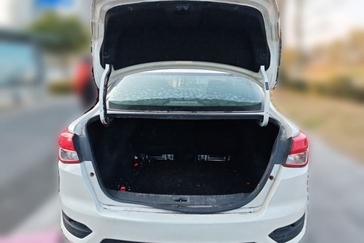 Used Nissan Lannia 2020 1.6L CVT Cool Edition Trunk