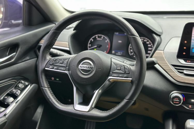 Used Nissan Teana 2021 2.0L XL Comfort Edition Steering Wheel