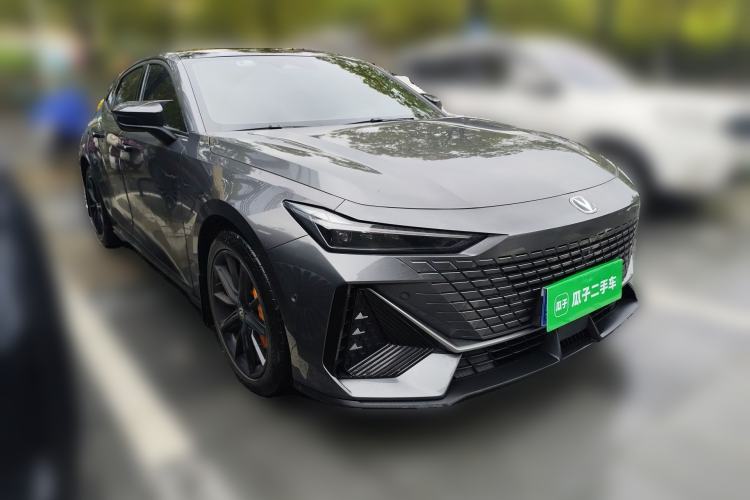 Used CHANGAN UNI-V 2022 1.5T Smart Navigation Version
