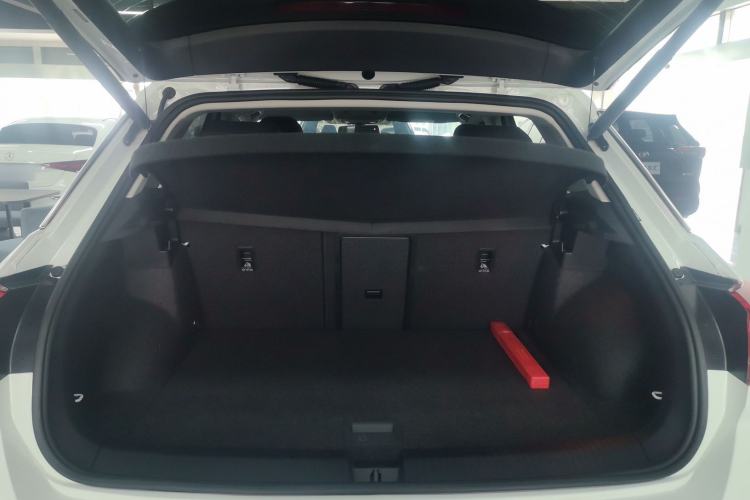 Used Volkswagen T-ROC 2021 280TSI DSG Two-Wheel Drive Comfort Connect Edition
