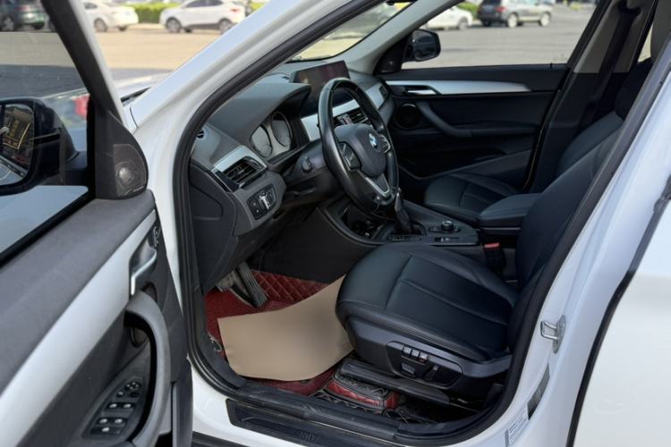 Used BMW X1 2018 sDrive18Li Fashion Model Interior 3