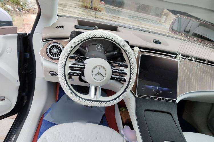 Used Mercedes-Benz EQE 2022 350 Luxury Edition Steering Wheel
