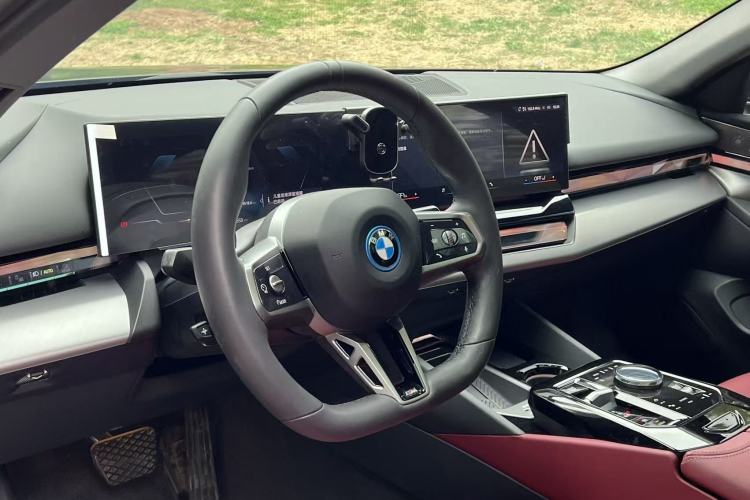 Used BMW i5 2025 eDrive 40L M Sport Package
