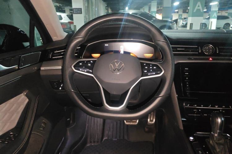 Used Volkswagen Magotan 2025 Zhongxiang Model 280TSI DSG Luxury Version