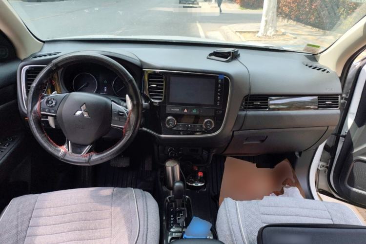 Used Mitsubishi Outlander 2018 2.4L 4x4 Elite Edition 5 Seats
