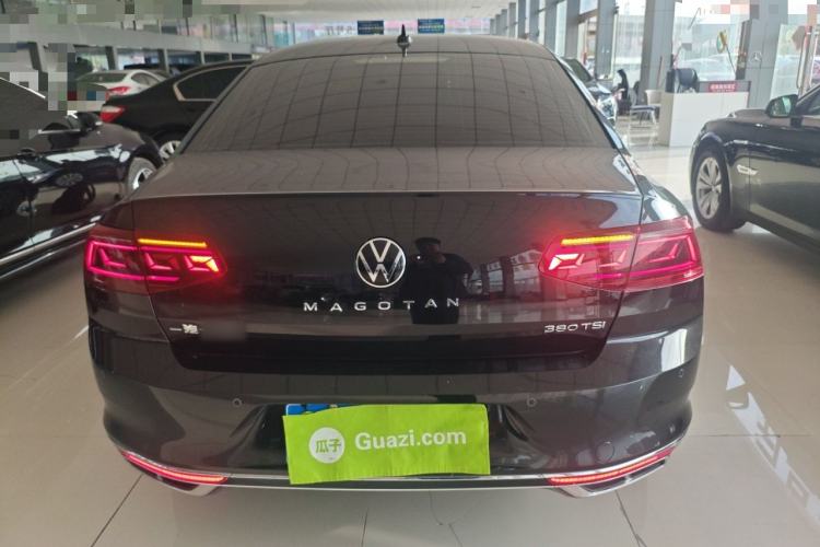 Used Volkswagen Magotan 2023 2 Million Units Limited Edition 330TSI DSG Leading Version