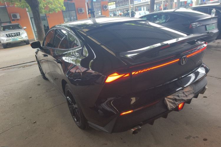 Used CHANGAN UNI-V 2024 1.5T High-Energy Version
