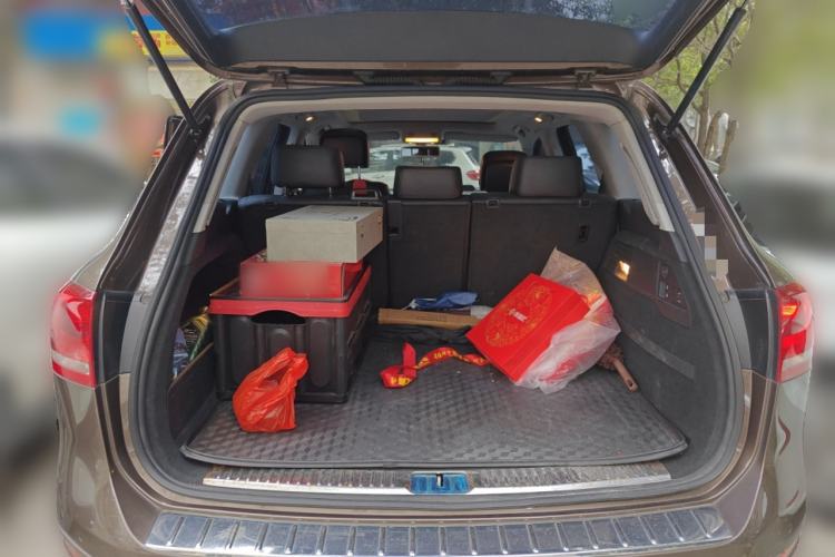 Used Volkswagen Touareg 2015 3.0 TSI Comfort Model Trunk