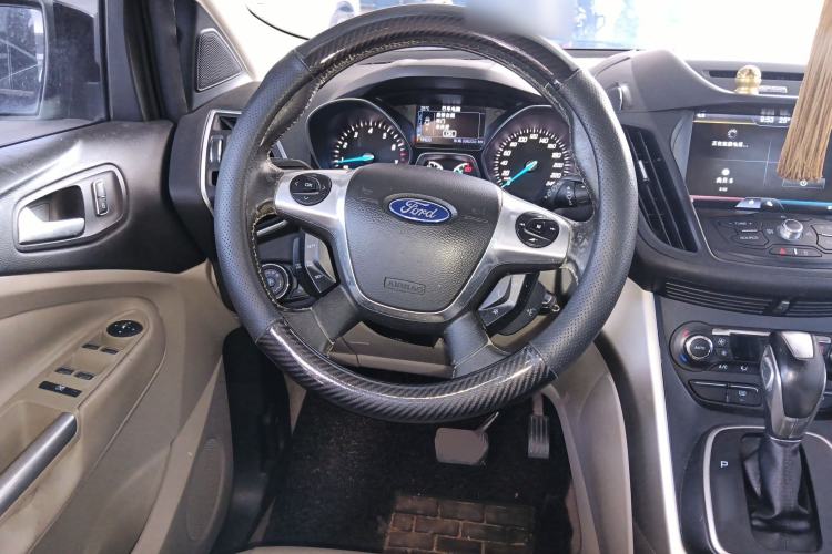 Used Ford Kuga 2013 2.0L GTDi Four-Wheel-Drive Elite Model Steering Wheel