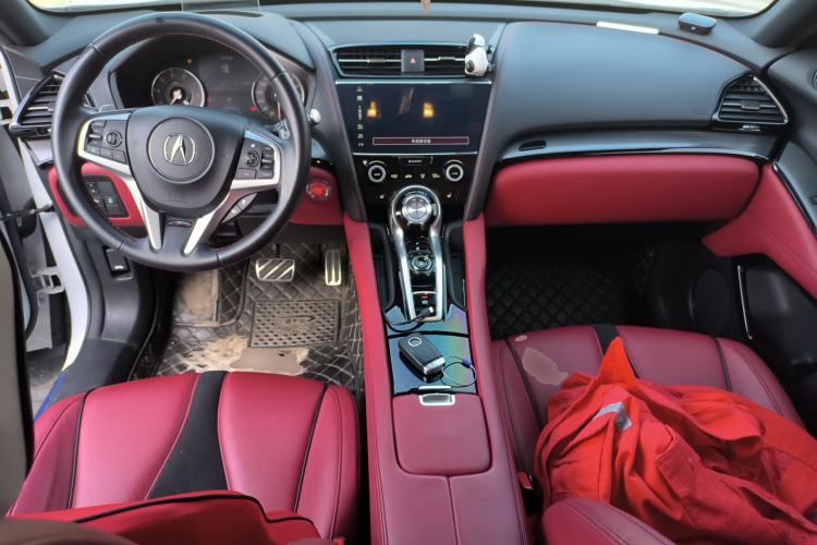 Used Acura CDX 2021 1.5T Two-Wheel Drive Deluxe · A-Spec Smart Safety Sport Model Center Console