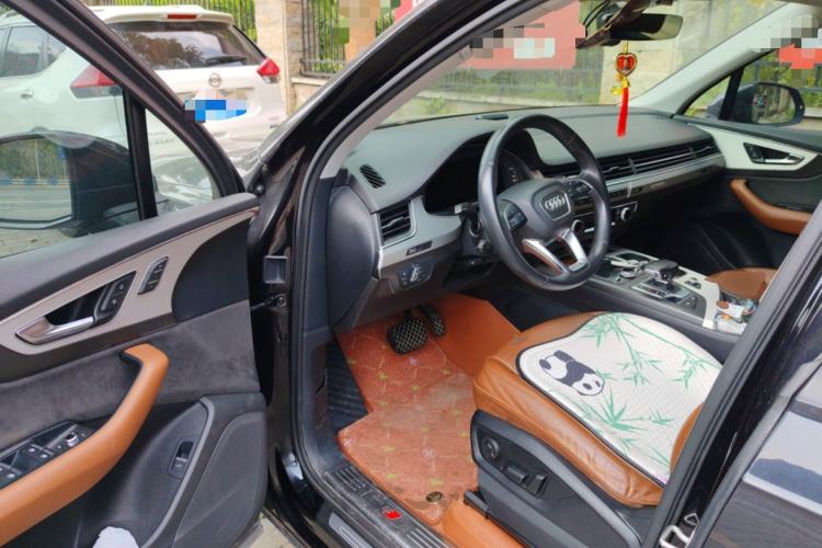 Used Audi Q7 2018 40 TFSI S line Sport Edition Driver Seat