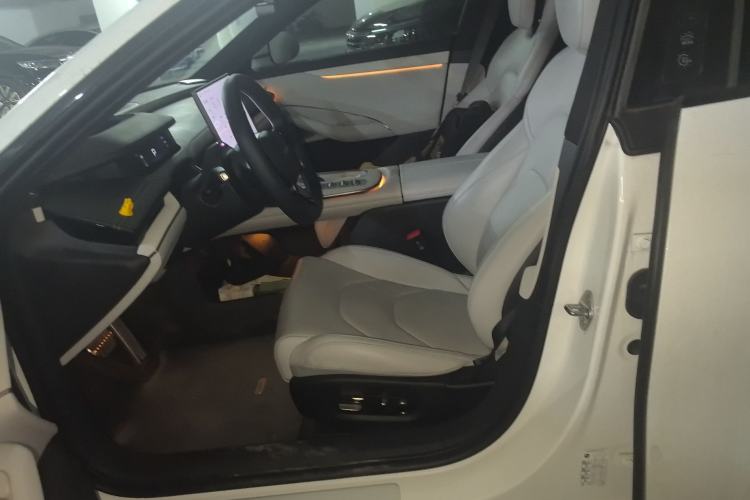 Used Xiaomi Auto SU7 2024 Four-Wheel Drive Ultra-Long Range Advanced Intelligent Driving Max Edition