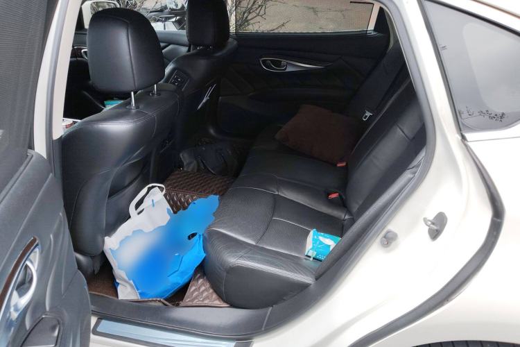 Used Infiniti Q70 2013 Q70L 2.5L Comfort Edition Left Rear Seat