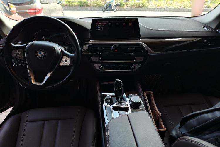 Used BMW 5 Series 2020 525Li Luxury Package
